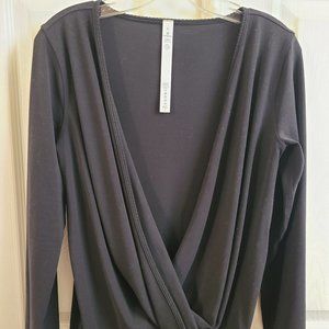 Lululemon Full Freedom Long Sleeve Wrap Top - 4